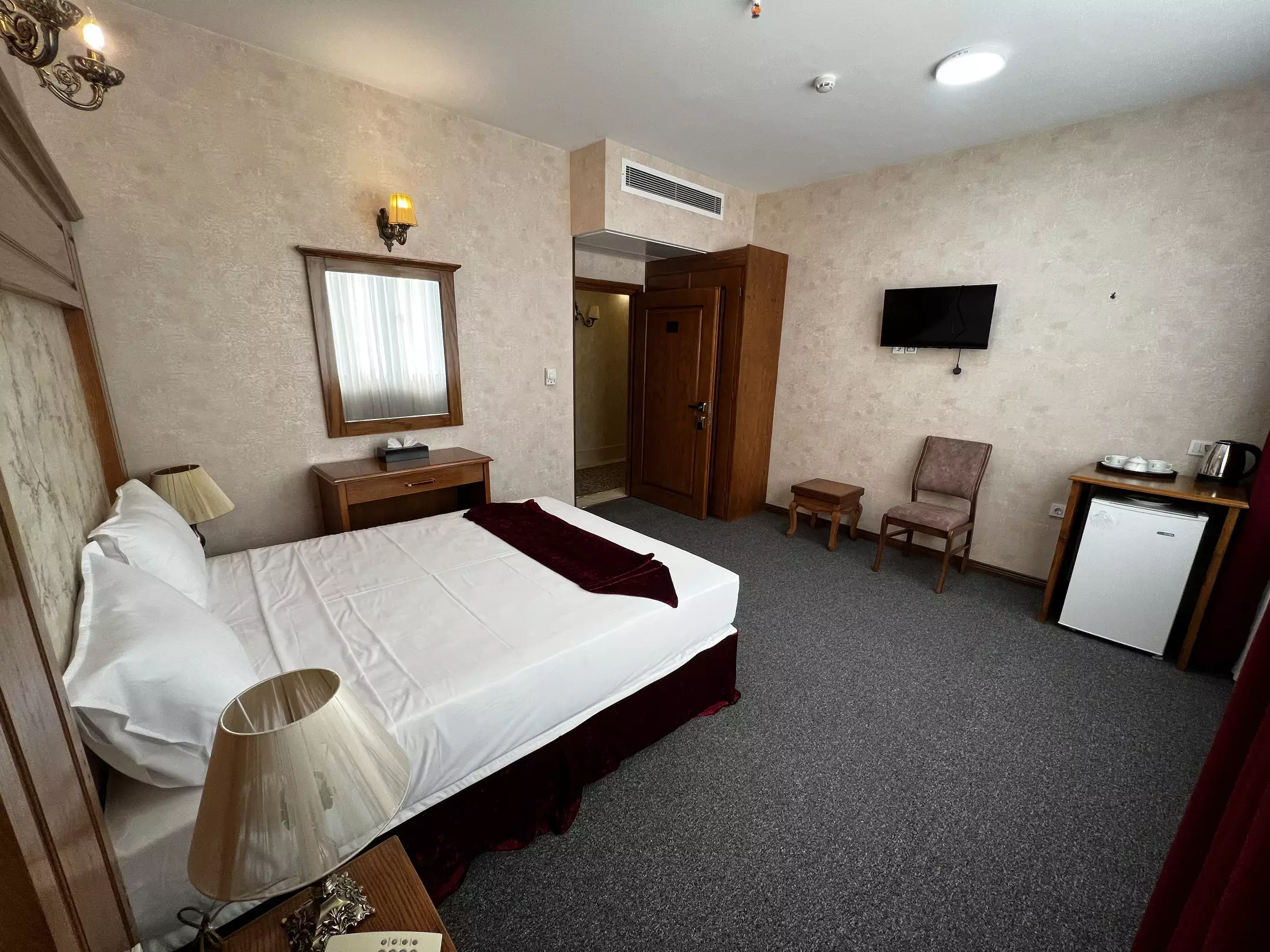 Alibaba https://cdn.alibaba.ir/ostorage/hotel-accommodation-images/6808a24ef6e8766ef96f4e0a_دبل (1).webp